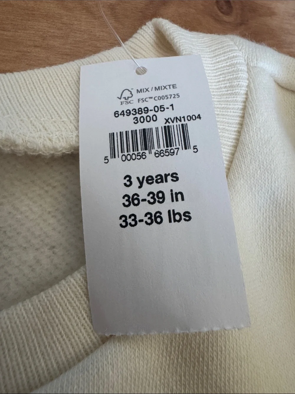 GAP Cream Sweatshirt with Multicolor Heart Graphic